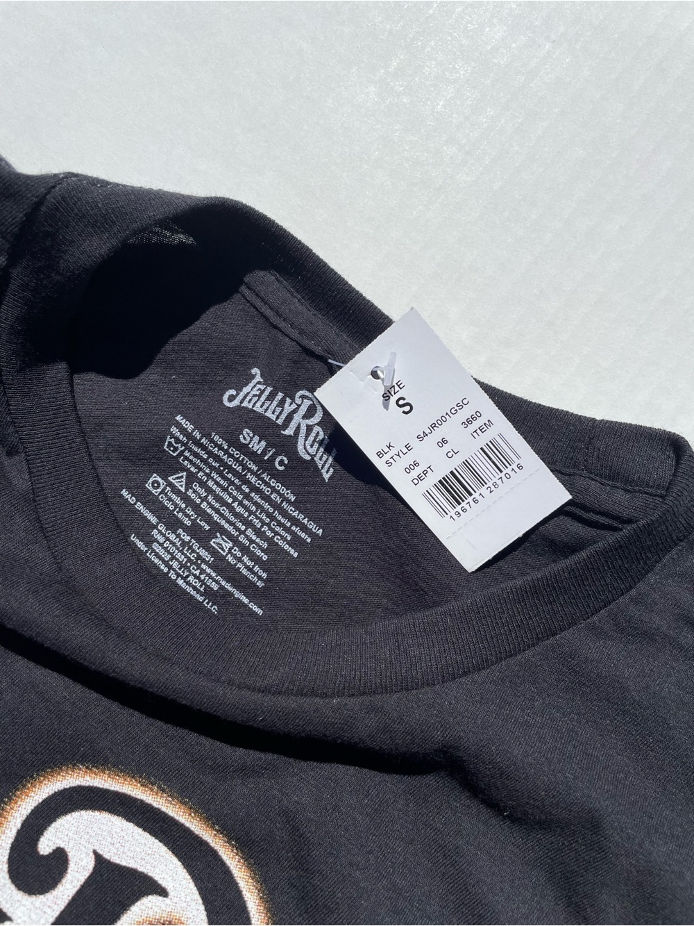 "Beautifully Broken" Jelly Roll Black Graphic T-Shirt - Picture 3 of 3